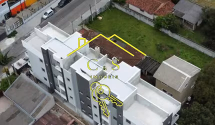 COBERTURA  DUPLEX  EM PINHAIS