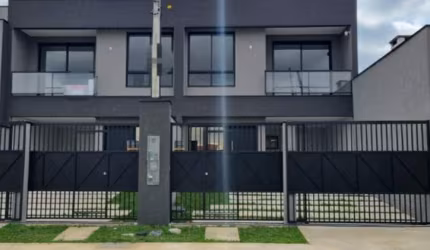 Sobrado a venda no centro de Pinhais 133m²