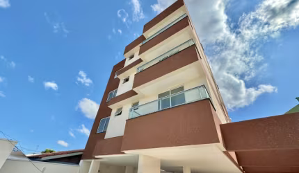 Lindo Apartamento com Dois Quartos Com Suíte