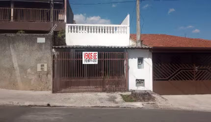 Sobrado a venda ao lado da Av. Itavuvu em Sorocaba