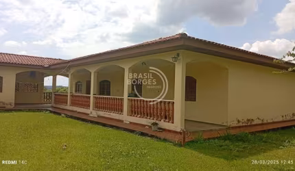Chácara com 3 quartos