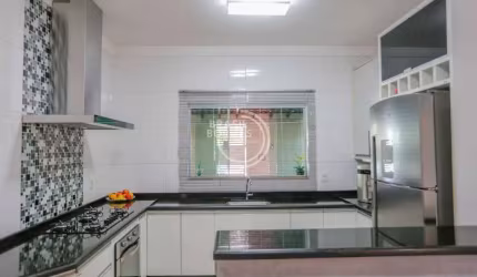 Excelente Casa Térrea Wanel Ville IV 03 Dormitórios, 01 Suíte e 03 Vagas