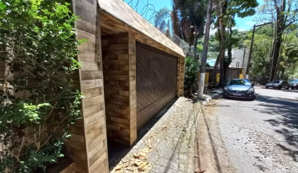 Aceita Permuta 100%. Casa Alto Padão.Vaga c/4 dorms,4 suítes,6 vagas.