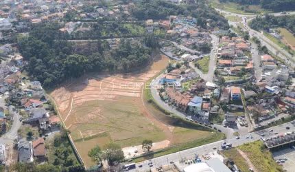 Terreno lote á venda em Arujá. 34.000 m², Excelente topografia, fácil acesso à via Dutra, Mogi-Bertioga e trecho norte do Rodoanel