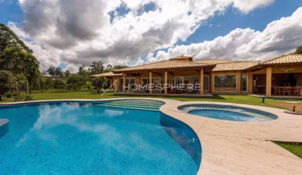 Casa à venda Terras de São José I. 926 m², 5 suítes, piscina, área gourmet, campo gramado e 8 vagas. Condomínio Terras de São José I – Itu