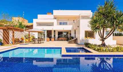 Condomínio Xapada Parque Ytu – Itu. Casa à venda em condomínio, 5 quartos, sendo 5 suítes, piscina, área gourmet, pomar com árvores frutíferas e 6 vagas.