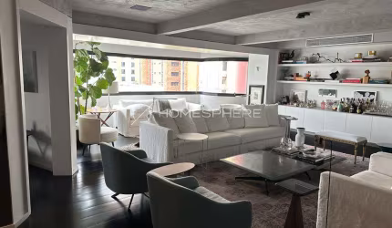 Saint Peter Avenida Rouxinol, 533. Apartamento à venda Moema, 2 quartos, sendo 2 suítes e 3 vagas. Excelente apartamento sofisticado em Moema Pássaros totalmente reformado com automação nos ambientes.