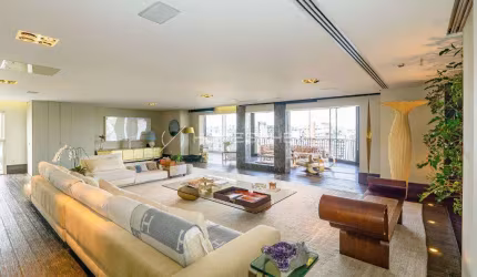 Ritz Vila Nova R. Jacques Félix, 450 - Vila Nova Conceição. Cobertura à venda, triplex 565 m², 4 suítes, área gourmet, spa com teto retrátil e 9 vagas