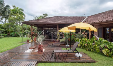 Casa à venda Ubatuba Jardim Costa Azul Casa de Condomínio à venda em Praia Dura, Rua Flava, Ubatuba - SP. 592 m², 6 suítes, amplo terreno com saída para praia
