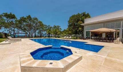 Ubatuba Casa de Condomínio à venda em Ubatuba, SP Tenório (Praia Vermelha) Luxo litoral de SP. Casa à venda em Ubatuba com vista para o mar