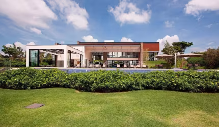 Condomínio Quinta da Baroneza. Casa à venda na Quinta da Baroneza, Bragança Paulista, 1260m², 6 suítes,, lazer, projeto Roberto De Pietro, mobiliada e decorada