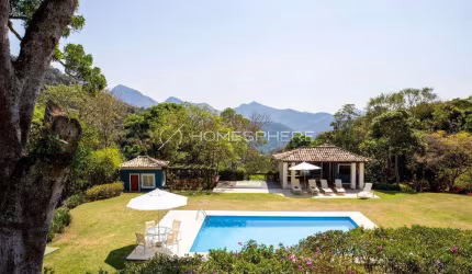 Quinta do Lago Estrada do Carangola, Petrópolis - RJ | Magnífica casa à venda Condomínio Quinta do Lago com vista para Serra a apenas uma hora do RJ