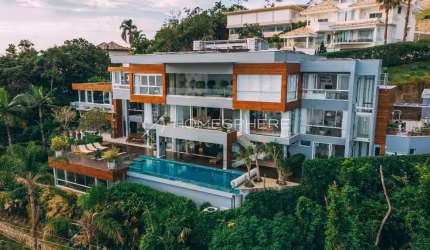 St Barth - Cacupé, Florianópolis - SC. Estrada Haroldo Soares Glavan. Casa de Condomínio à venda 1093m², 6 suítes e lazer. Vista mar, Clube náutico e Heliponto