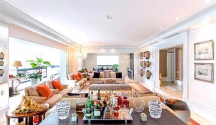 Chateau De Chevergny Rua Inajaroba, 197 - Vila Nova Conceição. Apartamento à venda com 388 m², 4 quartos sendo 3 suítes, 5vagas e lazer no Cond Ed Chateau de Chevergny