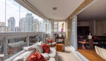 Apartamento com 169 m², 3 quartos sendo 3 suítes à venda no bairro Vila Nova Conceição.