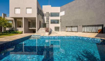 Condomínio Alphaville Residencial Zero Casa de condomínio à venda, 1200 m², 4 suítes, cinema, piscina, área gourmet, sauna, 8 vagas. Luxo no Alphaville Res. Zero.
