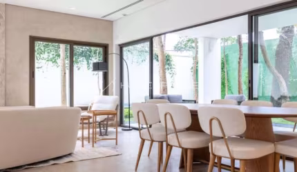 Casa de condomínio com 400 m², 4 quartos sendo 4 suítes à venda no Alto da Boa Vista.