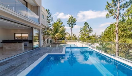 Exclusividade e Sofisticação no  Villa Solaia – Tamboré -   CASA COM ELEVADOR