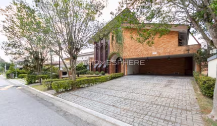 Casa de condomínio com 425 m², Piscina,  3 suítes em Aldeia da Serra