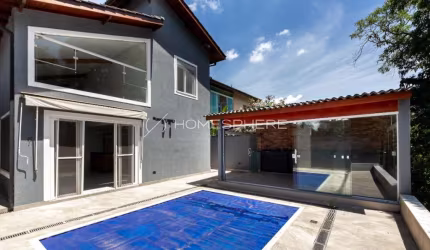Casa de condomínio com 268 m², 3 quartos sendo 3 suítes à venda no bairro Aldeia da Serra.