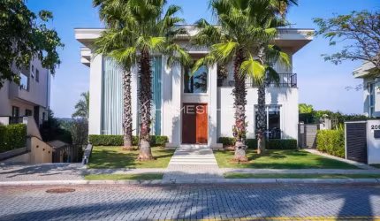 Casa de condomínio com 800 m², 4 quartos sendo 4 suítes à venda no bairro Tambore.