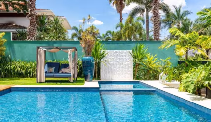 Casa de condomínio com 650 m², com 5 suítes e 5 vagas de garagem à venda no Alto da Boa Vista.