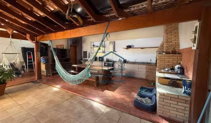 Casa com 4 dormitórios à venda, 314 m² por R$ 799.000,00 - Jardim Silvio Rinaldi - Jaguariúna/SP
