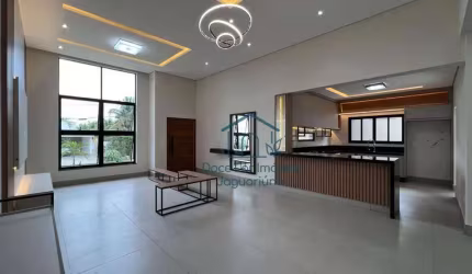 Casa com 4 dormitórios à venda, 270 m² por R$ 2.400.000,00 - Condomínio Residencial Lago da Barra - Jaguariúna/SP