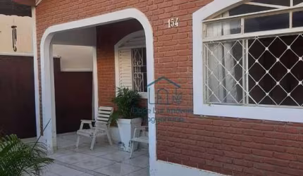 Casa com 2 dormitórios à venda, 150 m² por R$ 798.000,00 - Jardim Mauá II - Jaguariúna/SP