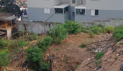 EXCELENTE OPORTUNIDADE DE DOIS LOTES