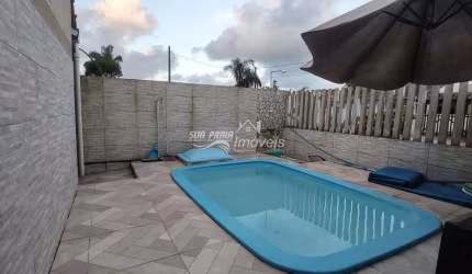 Casa à venda, com piscina, Matinhos, PR