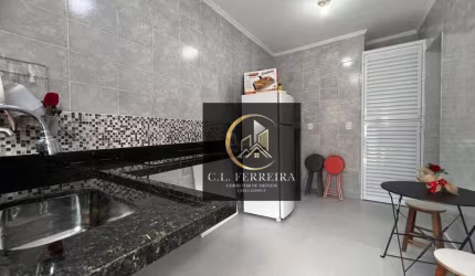 Kitnet com 1 dormitório à venda, 28 m² por R$ 195.000,00 - Vila Guilhermina - Praia Grande/SP