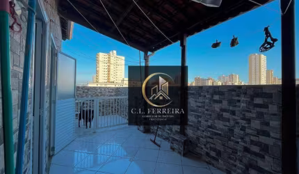 Casa em condomínio com quintal próprio á venda na Tupi em Praia Grande/SP