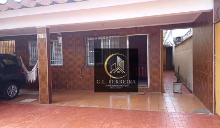 Casa térrea com 4 quartos +  edícula  à venda com  175  construídos R$ 800.000 - Aviação - Praia Grande/SP