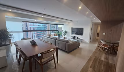 Apartamento para venda com 135m², três suítes mais gabinete, todo reformado, Alphaville I, Morada dos Príncipes, Salvador- Ba