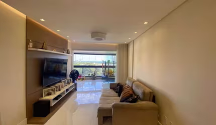 Ótimo apartamento à venda em Alphaville I,  3 quartos, sendo 1 suíte,  andar alto, vista mar, super arejado,  112m2, Salvador-Ba.