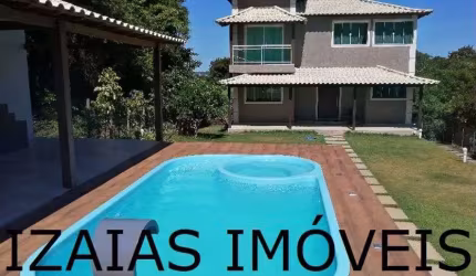 COD 098: CASA NO JARDIM - SAQUAREMA