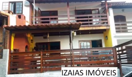 COD 731: CASA TRIPLEX EM PORTO DA ROÇA - SAQUAREMA