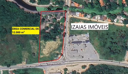 COD 440: AMPLO TERRENO COMERCIAL DE ESQUINA.