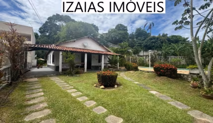 COD 423: CASA DE FRENTE PARA LAGOA - SAQUAREMA.