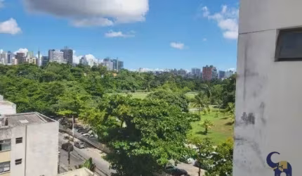 AP NA PITUBA 2/4 COM ELEVADOR E UMA VAGA