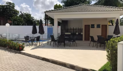 EXCELENTE CASA 3 QUARTOS DUPLEX EM CONDOMÍNIO - IPITANGA - ARMÁRIOS - ENERGIA SOLAR