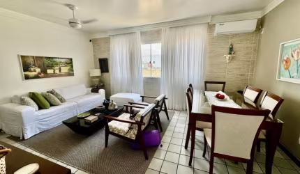 APARTAMENTO Á VENDA EM ARMAÇÃO  RUA JOÃO MENDES DA COSTA FILHO (RUA AO LADO DO HOTEL BAHIA MAR) - HA POUCOS METROS DA ORLA. 3º ANDAR DE ESCADAS 