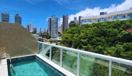 LINDA COBERTURA DUPLEX NO CONDOMÍNIO COSTA ESPANHA, COM 129M². DUAS SUÍTES, NASCENTE, FINAMENTE DECORADA, PISO EM PORCELANATO, CLIMATIZADA,