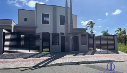 Sobrado com 3 dormitórios à venda, 141 m² por R$ 890.000,00 - Nova Esperança - Balneário Camboriú/SC