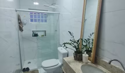 Linda Casa com 4 quartos a Venda no Árvore Grande