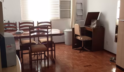 Casa bem localizada com preço diferenciado para Venda.
