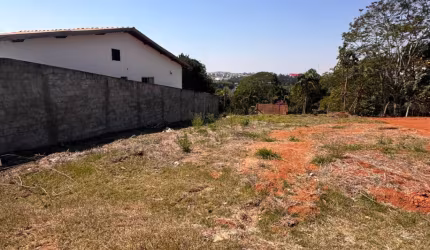 Lote a venda de 335 metros no Serra Morena