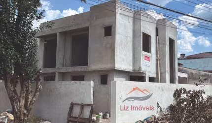 Sobrado de esquina com 85m² e 3 quartos