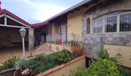 Casa com 3 dormitórios à venda, 246 m² por R$ 650.000,00 - Dom Ático - Londrina/PR